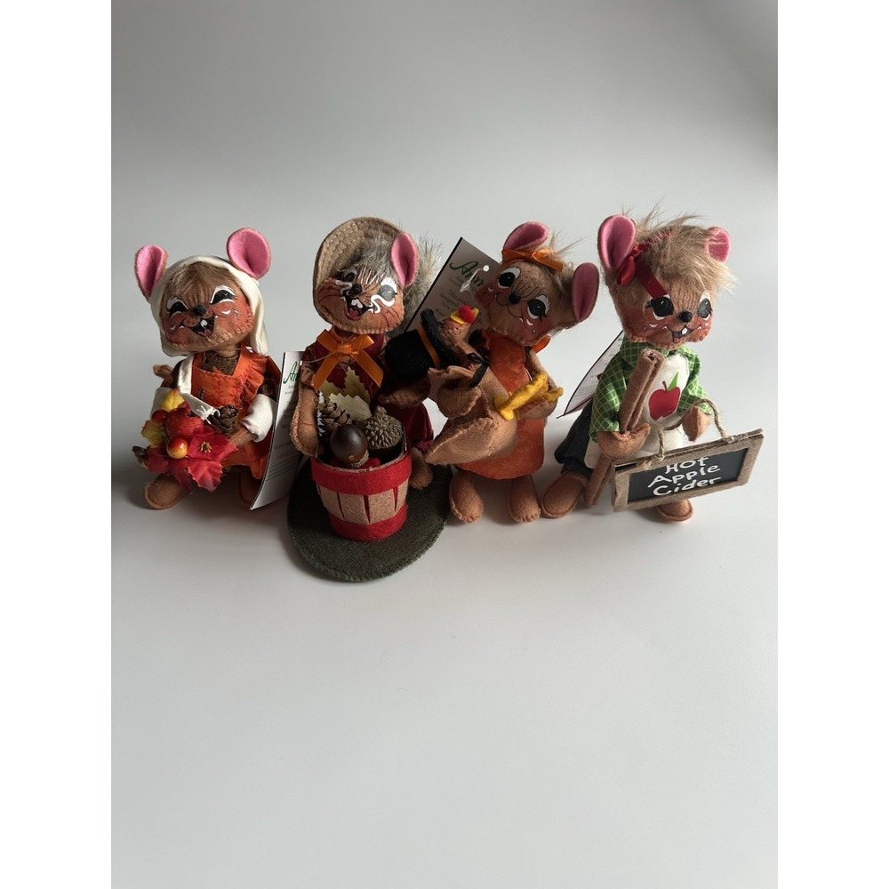 4 PC Lot Annalee Doll Figures Mouse Chipmunk Fall Thanksgiving Pilgrim Cider NEW